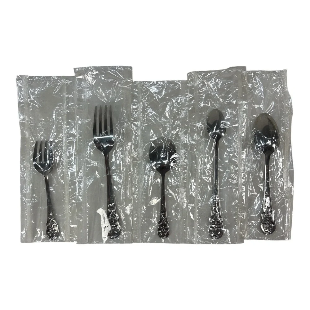 Oneida Stainless HUMPTY DUMPTY 5 Piece Infant Baby Youth Set Community Flatware